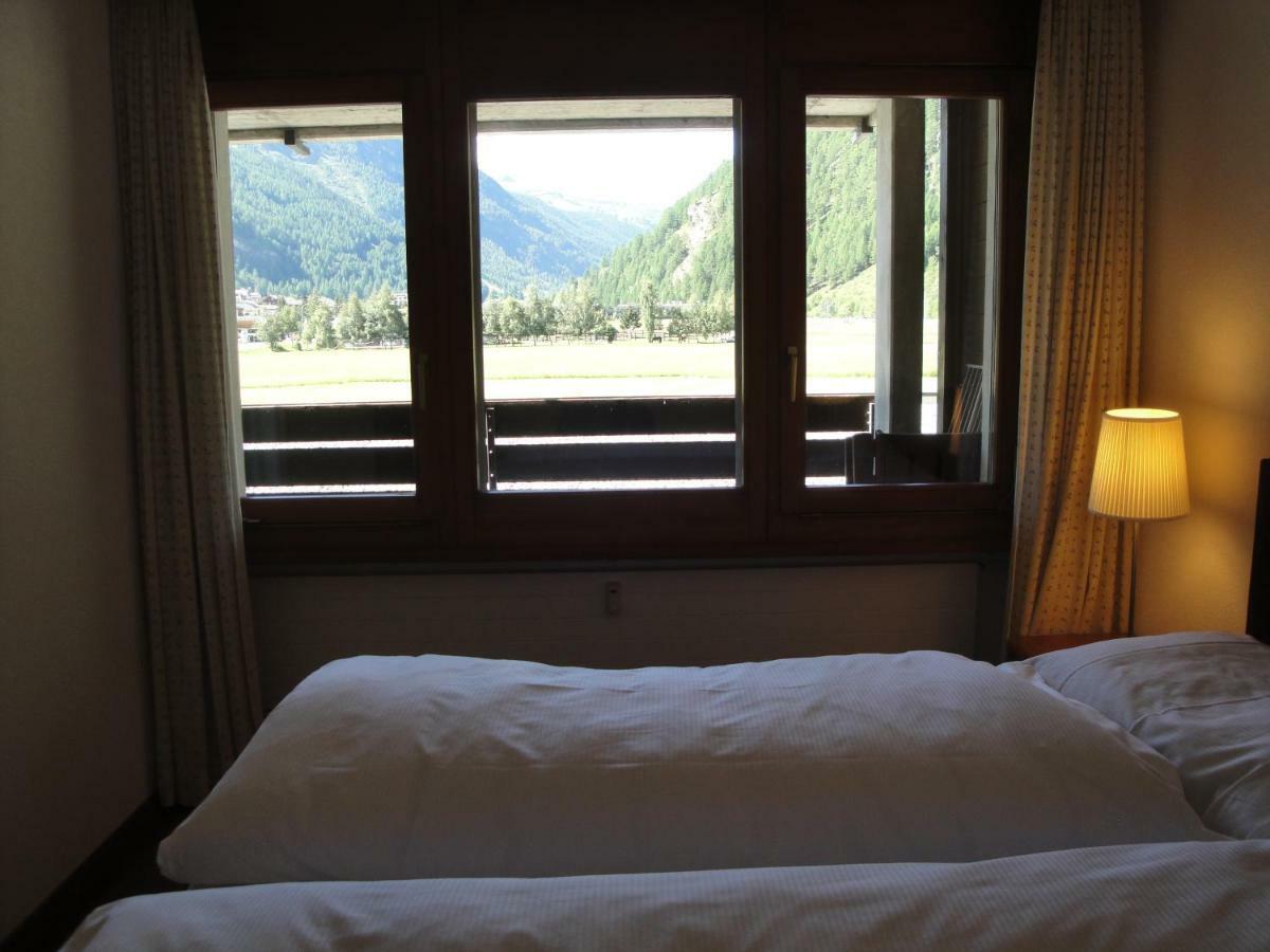 Monte Rosa D 412 Aparthotel Täsch Eksteriør bilde