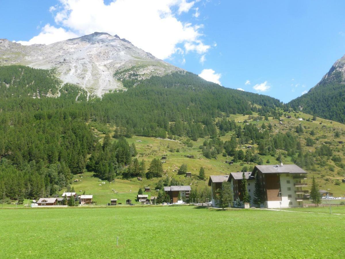 Monte Rosa D 412 Aparthotel Täsch Eksteriør bilde