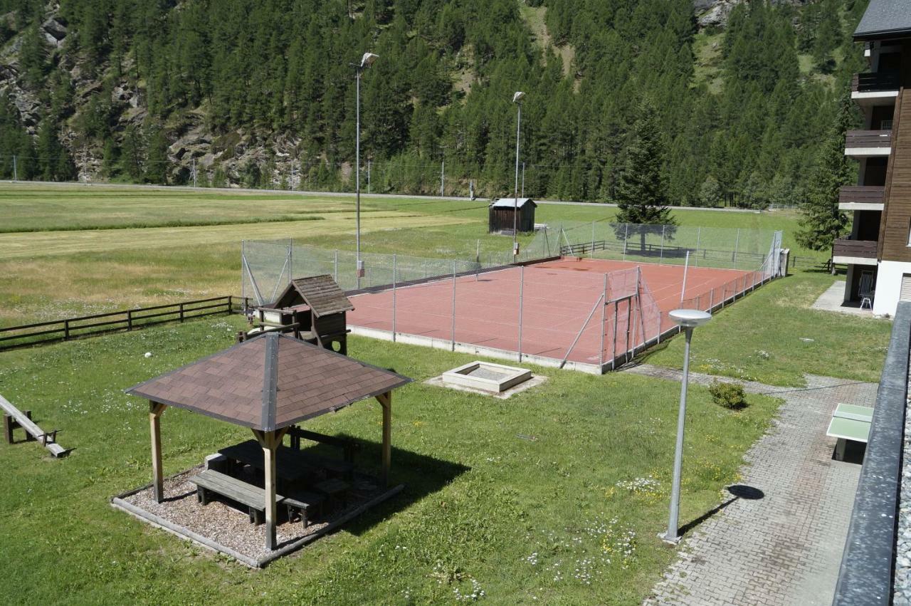 Monte Rosa D 412 Aparthotel Täsch Eksteriør bilde
